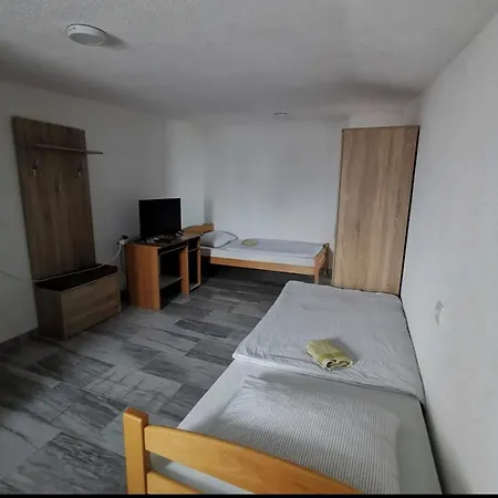Hostel Gostionica Kod Krlje *